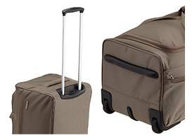 american-tourister-colora-duffle-transport-maniabilite